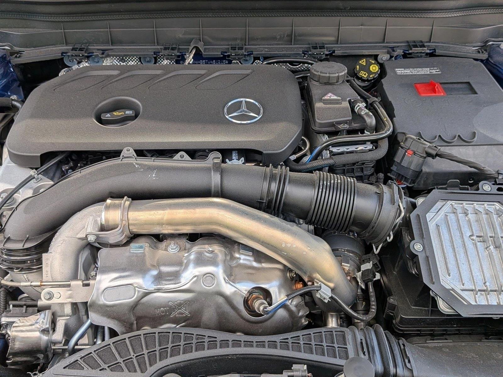 New 2026 Starling Blue Metallic Mercedes-Benz GLB250 image 18