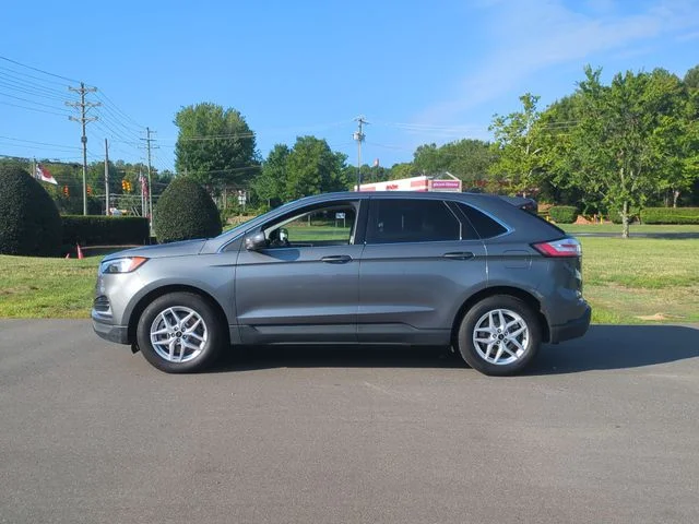 Used 2024 Gray Ford SEL image 10