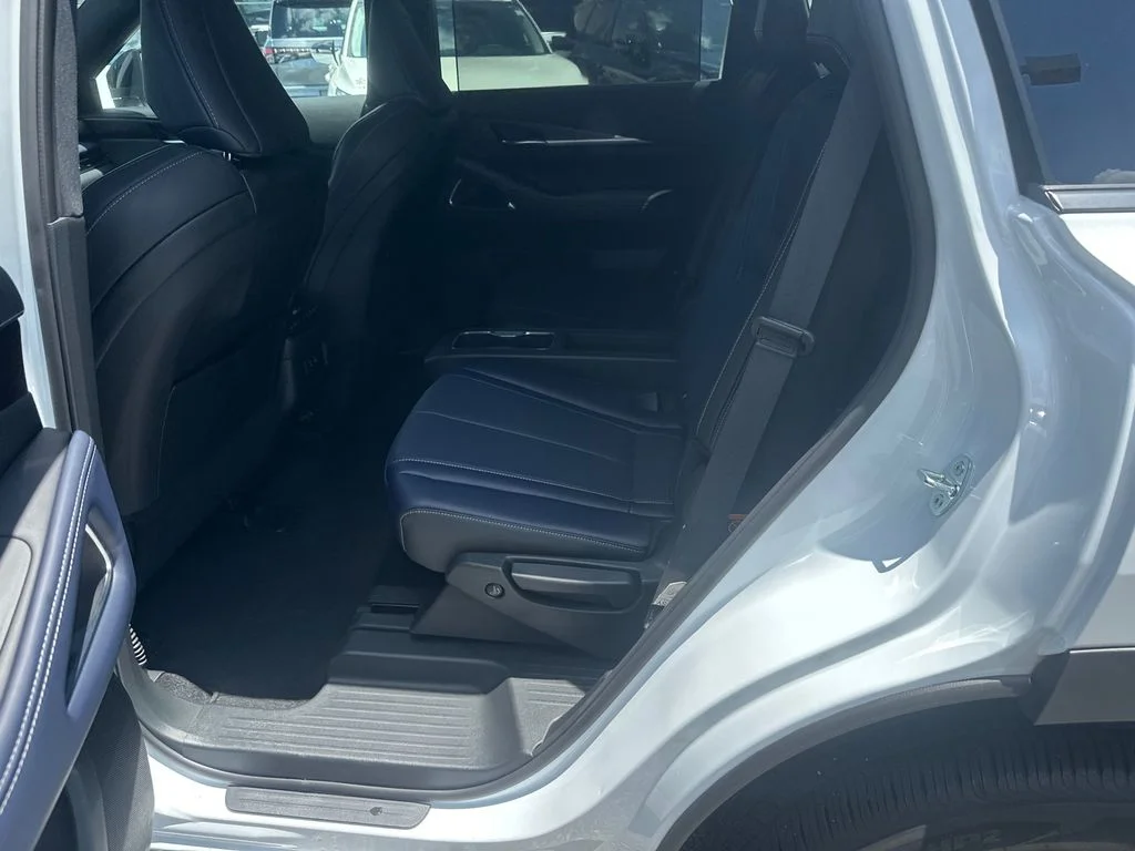 Certified Used 2026 White INFINITI SPORT image 17