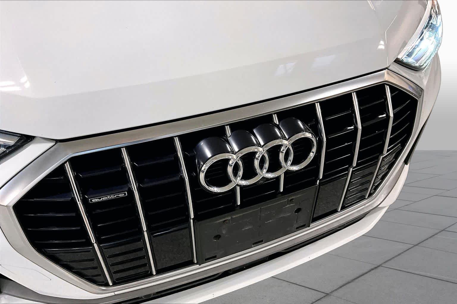 Used 2022 Ibis White Audi S line Premium Plus image 33