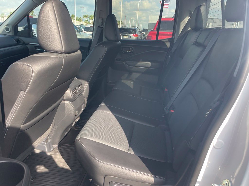 Used 2024 White Honda RTL image 17