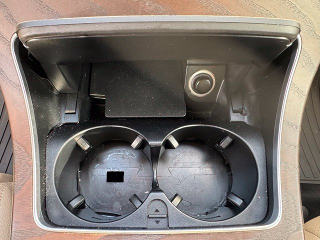 Used 2019 Black Mercedes-Benz GLC 350e image 17