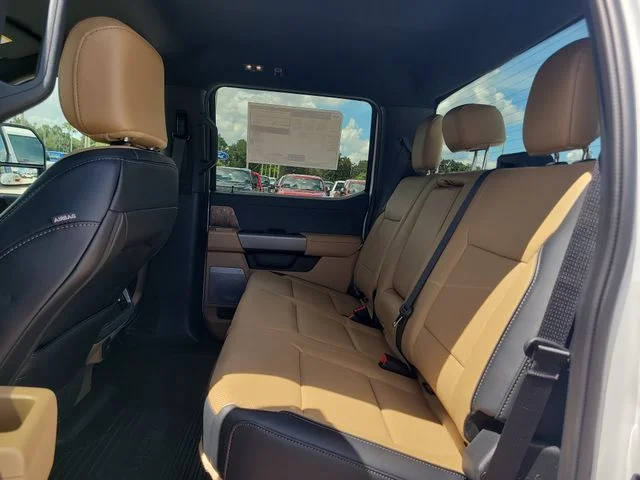 New 2026 Oxford White Ford Lariat image 14