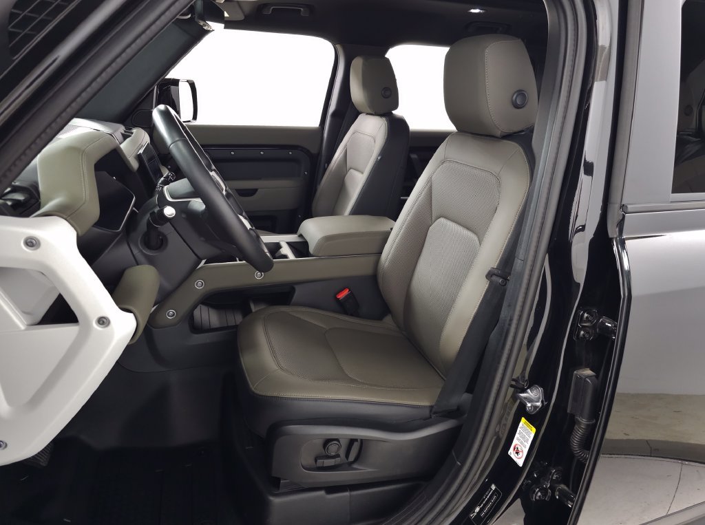 Certified Used 2025 Gray Land Rover S image 15