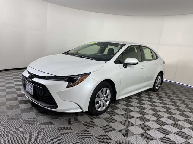 Used 2023 Beige Toyota LE image 4