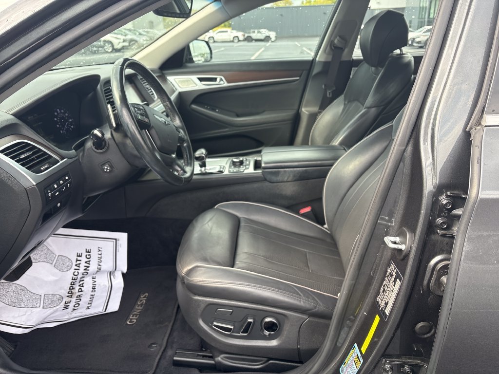 Used 2020 Gray Genesis 3.8 image 12