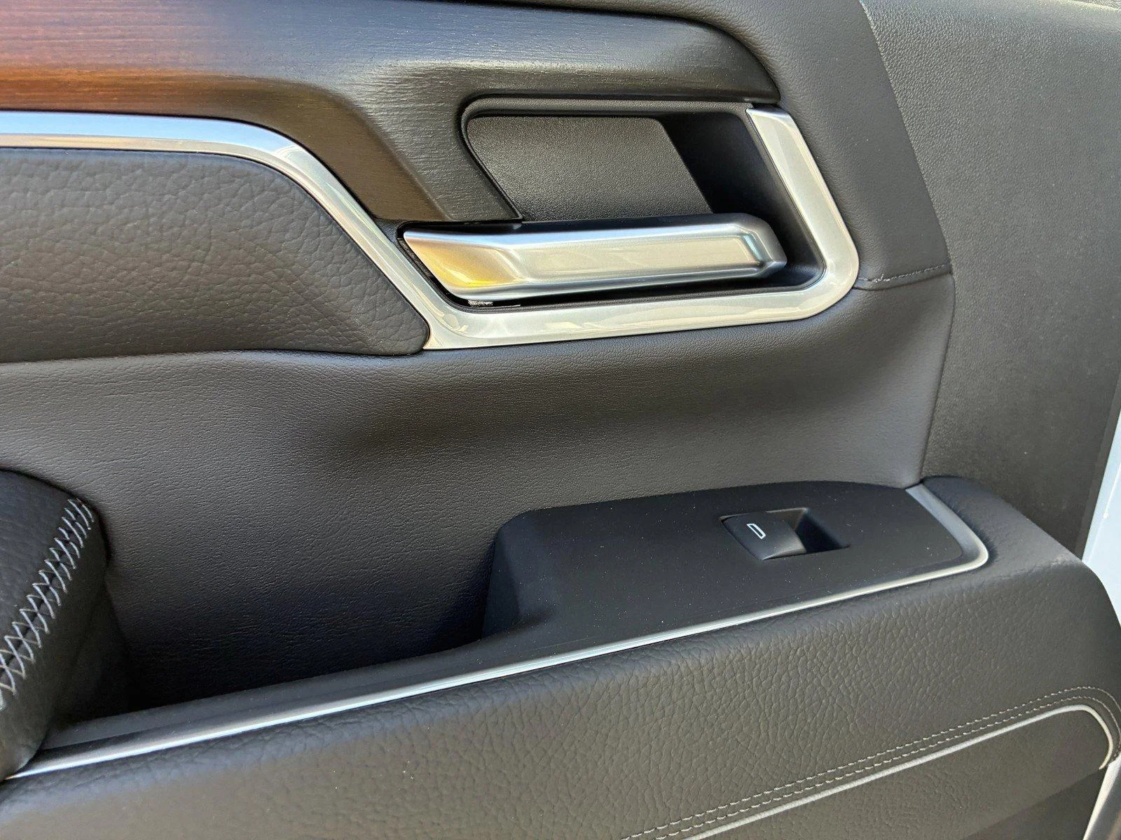 2026 GMC Sierra 2500HD Denali - Photo 17