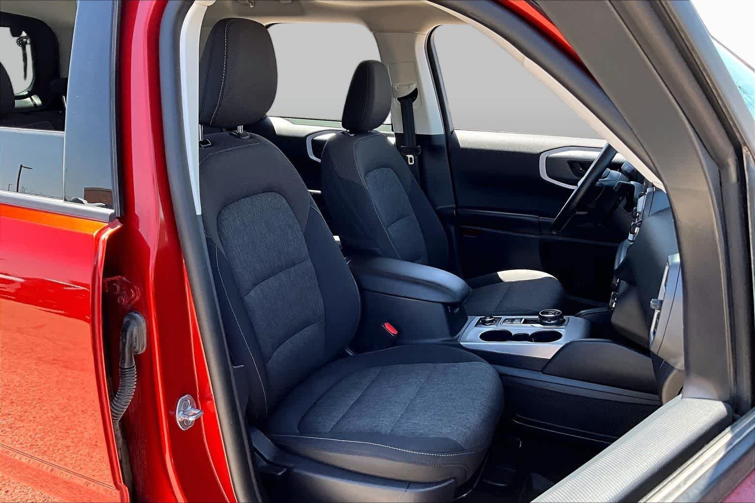 Used 2024 Hot Pepper Red Tinted Clearcoat Ford Big Bend image 9