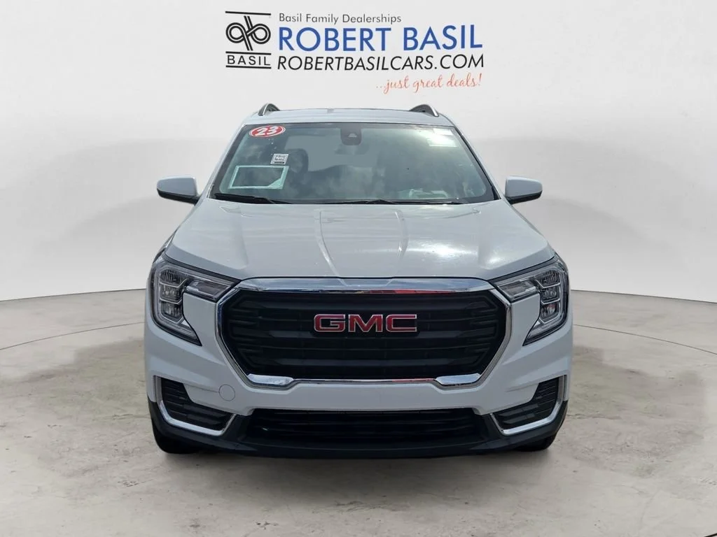 2023 GMC Terrain SLE - Photo 8