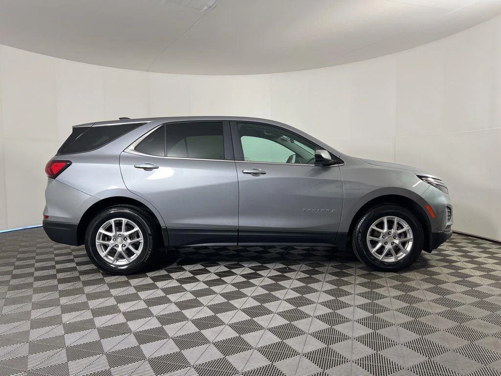 Used 2024 Sterling Gray Metallic Chevrolet LT image 26