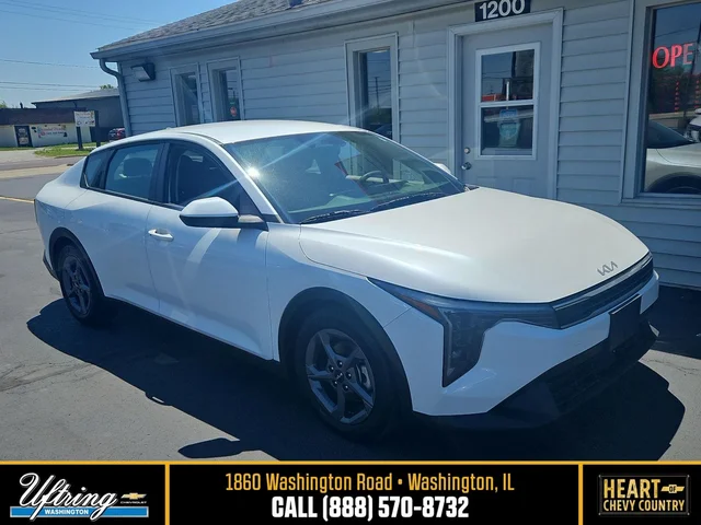 2025 Kia K4 LXS