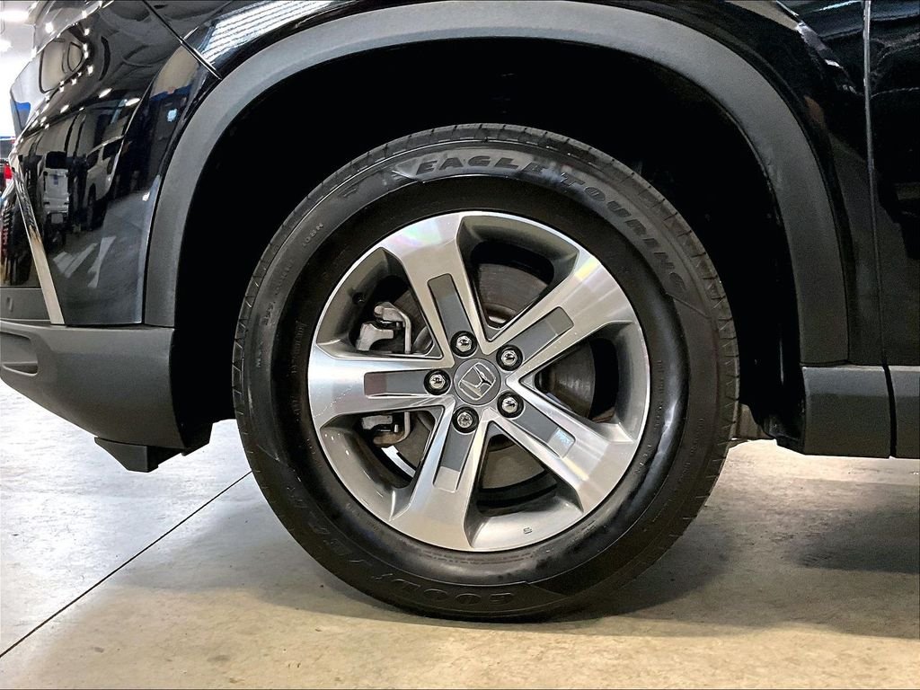 Used 2025 Black Honda EX-L image 7