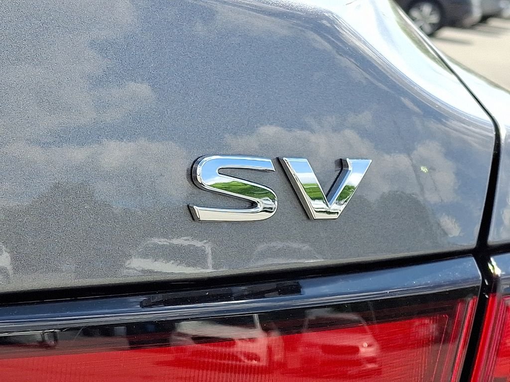 Used 2023 Gray Nissan SV image 29