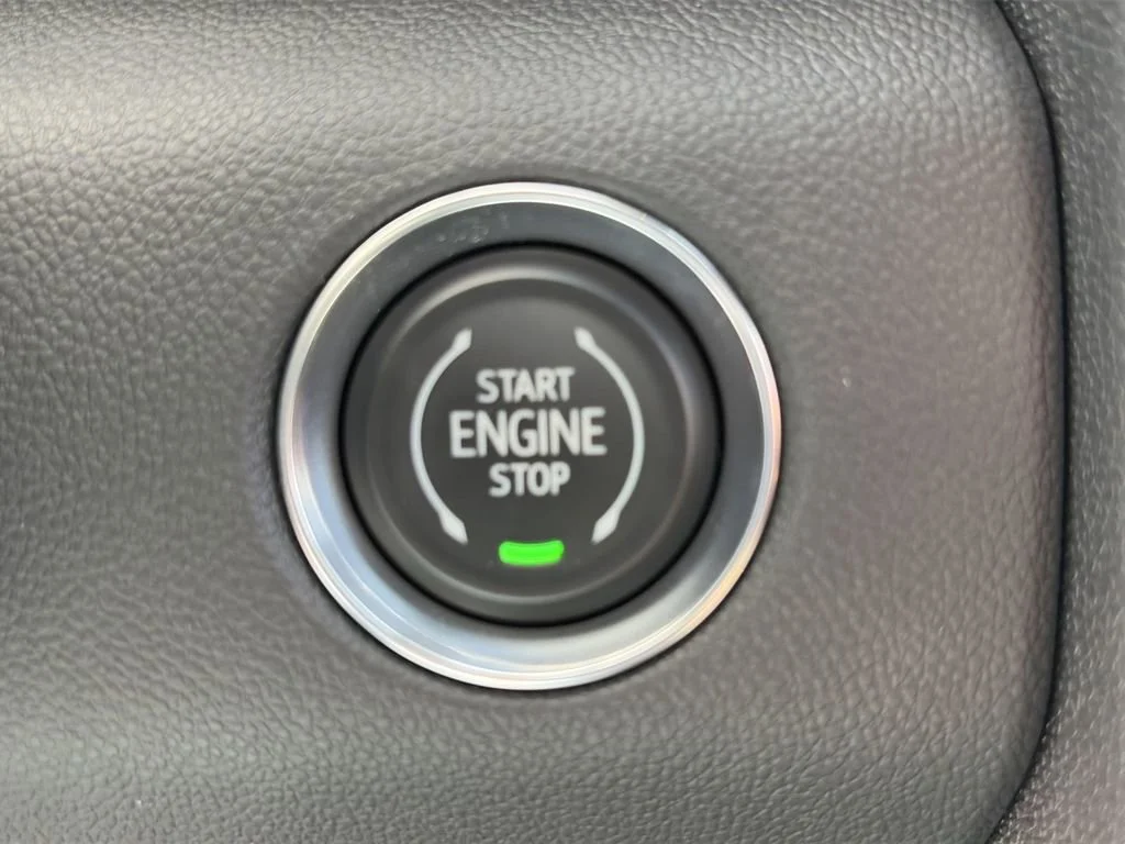 2026 GMC Acadia Denali - Photo 23