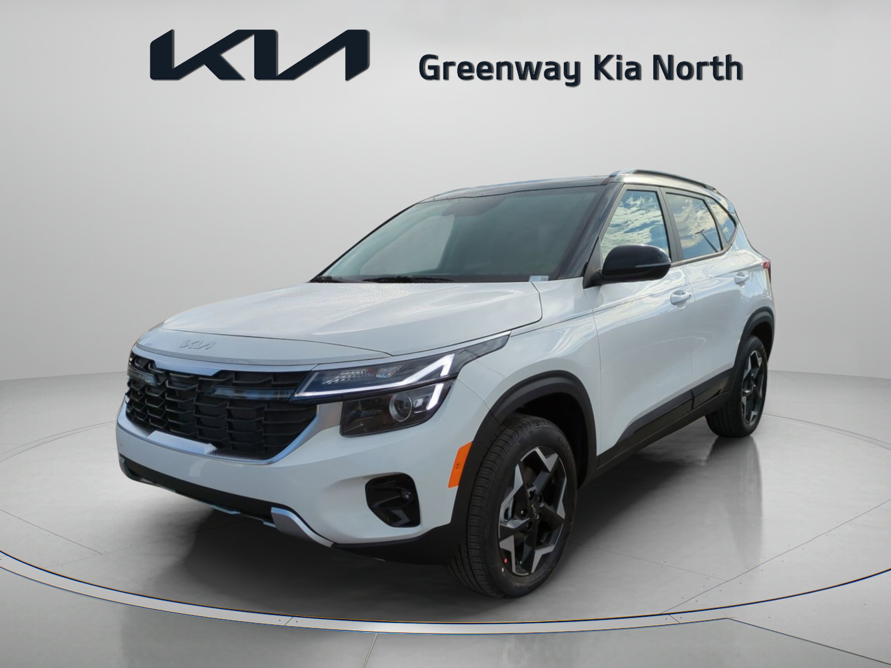 New 2026 Clear White / Black Roof Kia S image 4