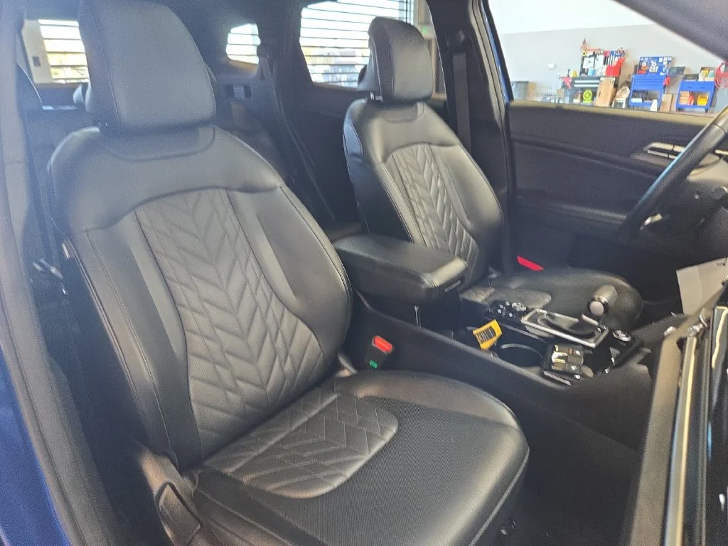 Used 2024 Blue Kia X-Line image 36