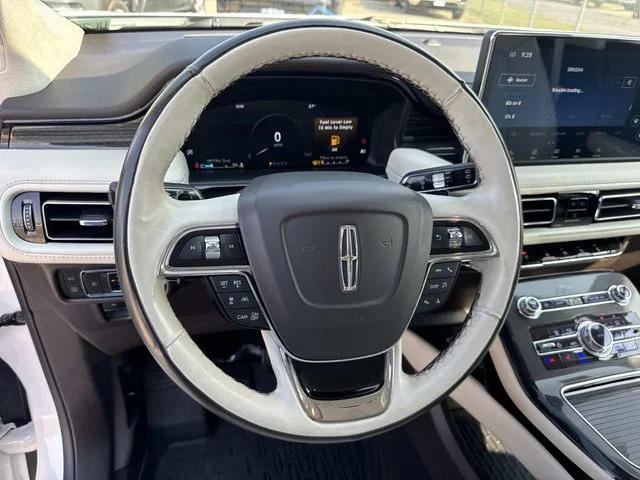 Used 2023 White Lincoln Black Label image 32