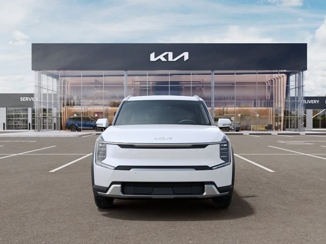 New 2026 Glacial White Kia Wind AWD image 2