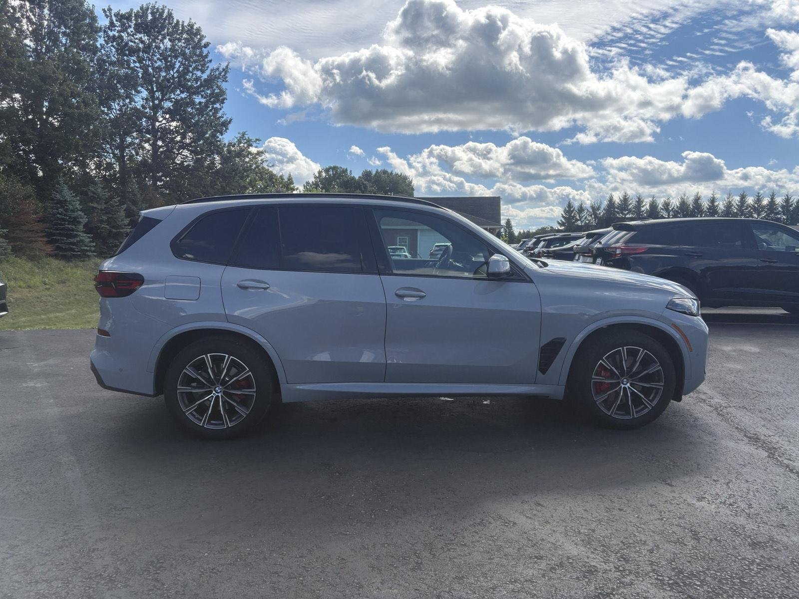 New 2026 Brooklyn Grey Metallic BMW xDrive40i image 8