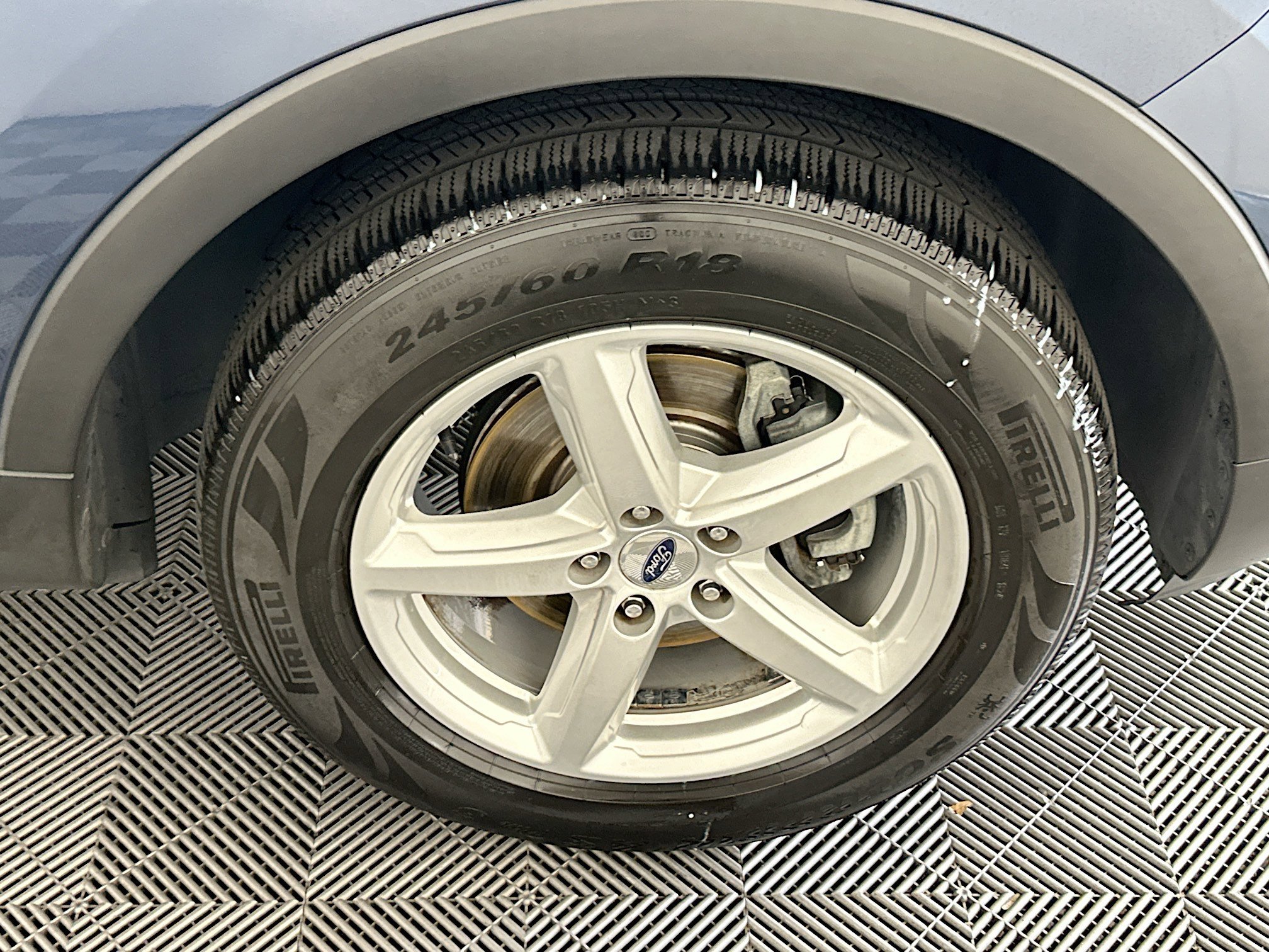 Used 2019 Blue Metallic Ford Base image 11
