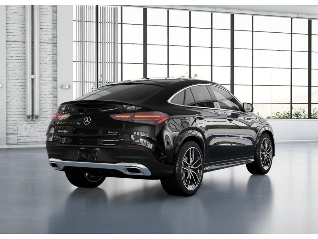Certified Used 2025 Obsidian Black Metallic Mercedes-Benz GLE 450 4MATIC® image 22