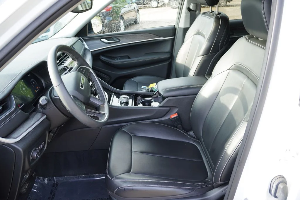 Used 2023 Bright White Clearcoat Jeep Limited image 17