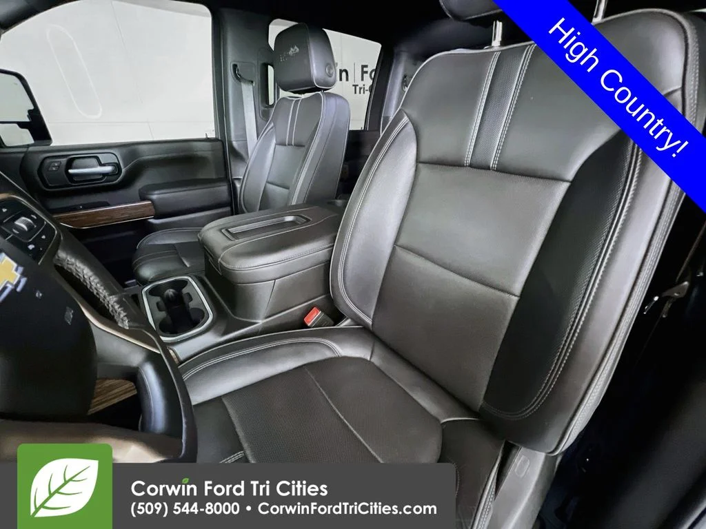 Used 2022 Black Chevrolet High Country image 26