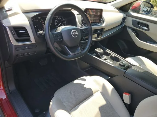 Used 2025 Scarlet Ember T Nissan SV image 6