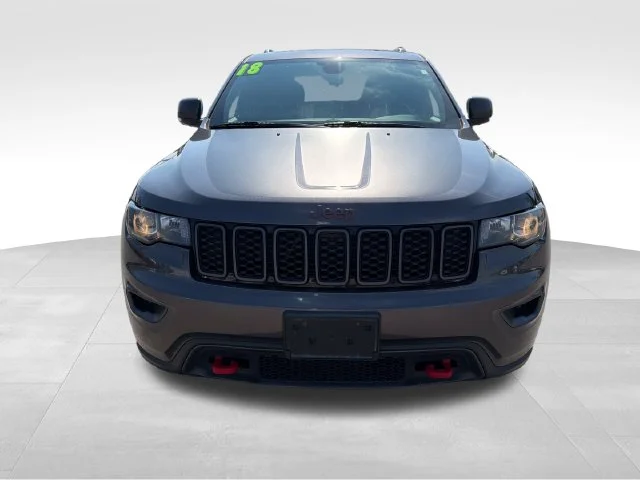Used 2018 Gray Jeep Trailhawk image 2