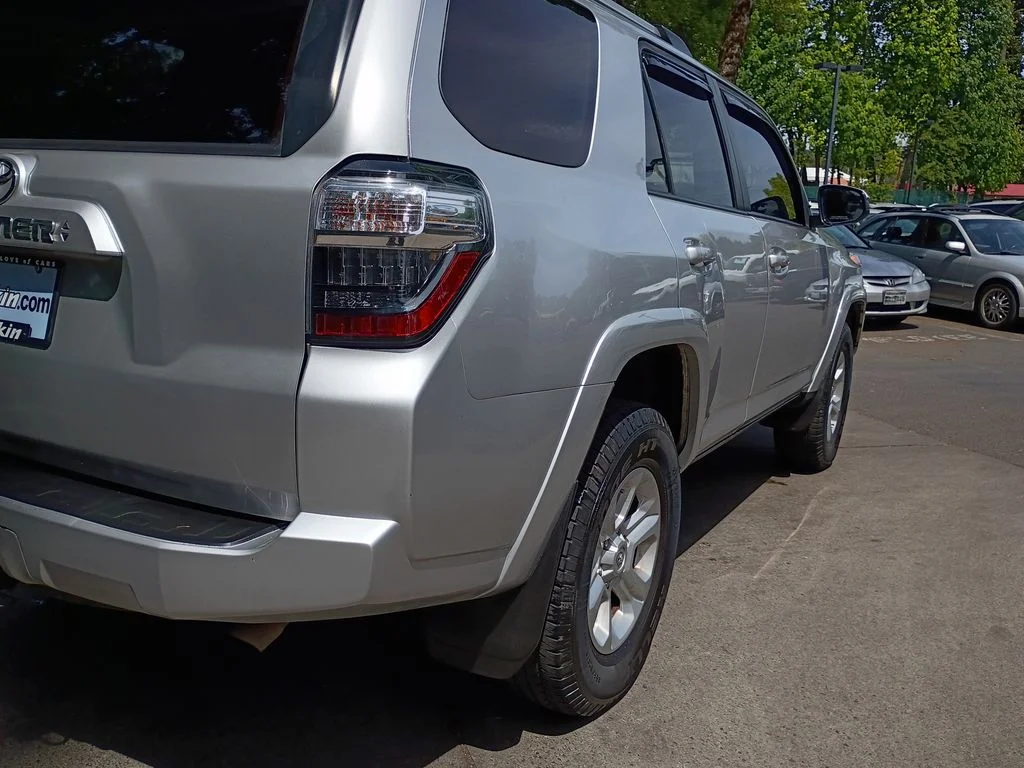 Used 2021 Classic Silver Metallic Toyota SR5 image 4