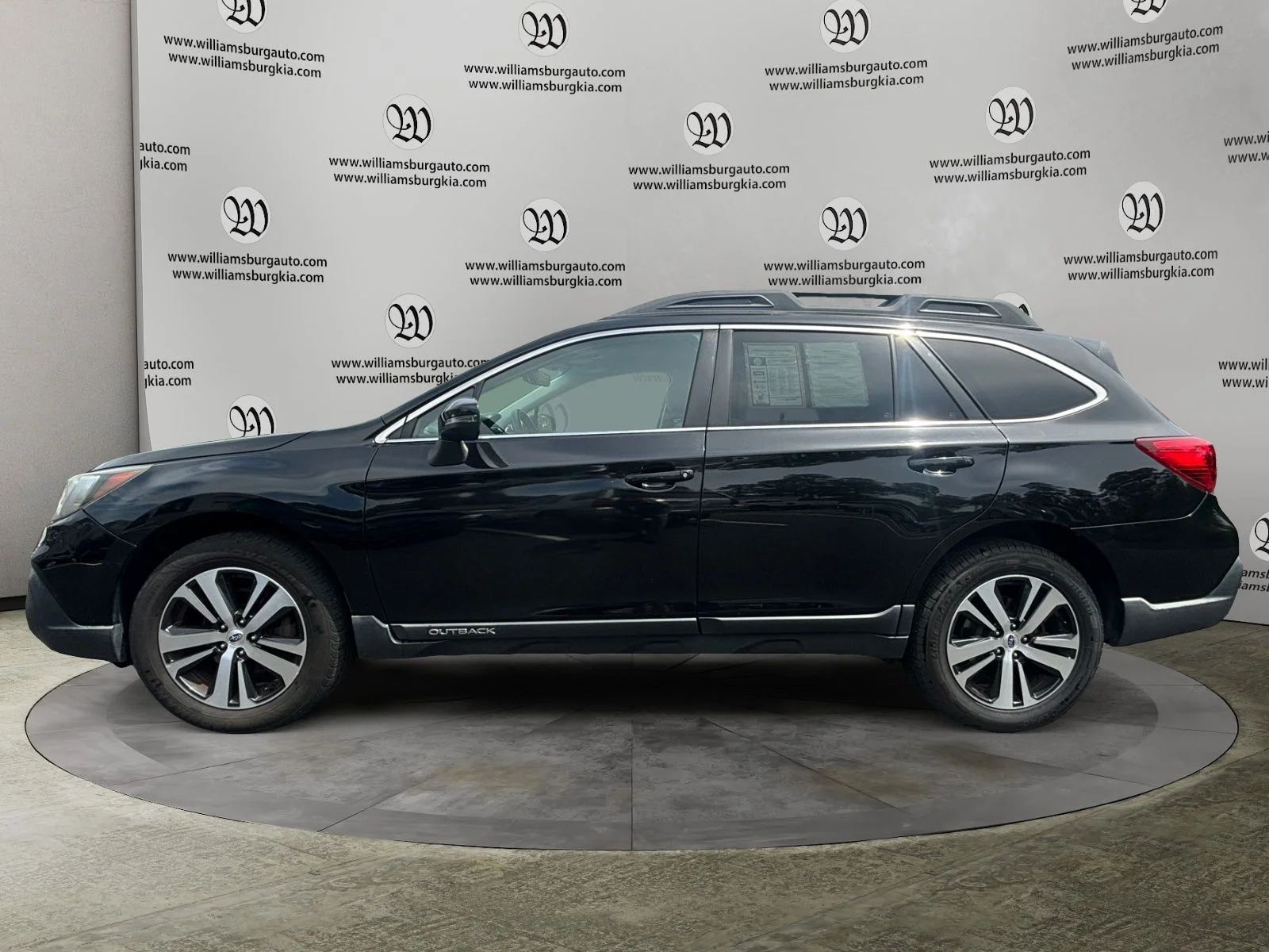 Used 2019 Subaru Outback Limited with VIN 4S4BSANC8K3349495 for sale in Williamsburg, VA