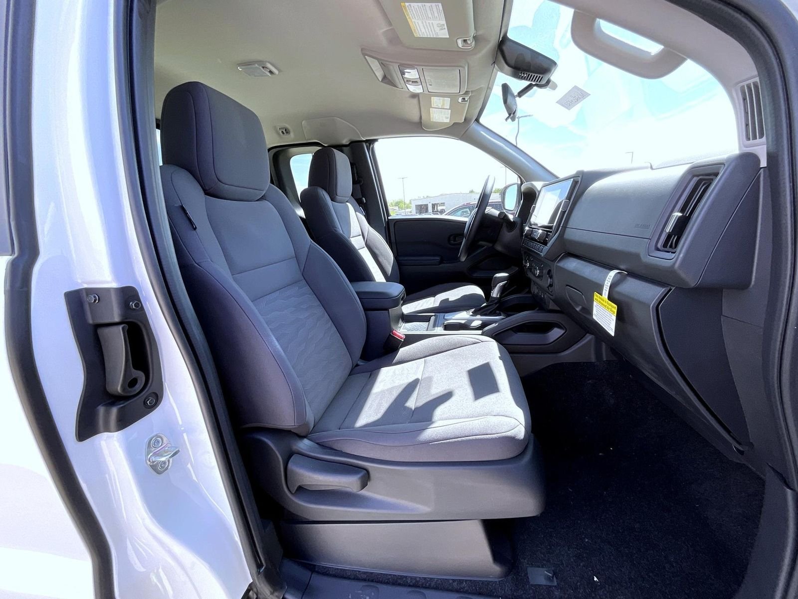 New 2026 Glacier White Nissan S image 16