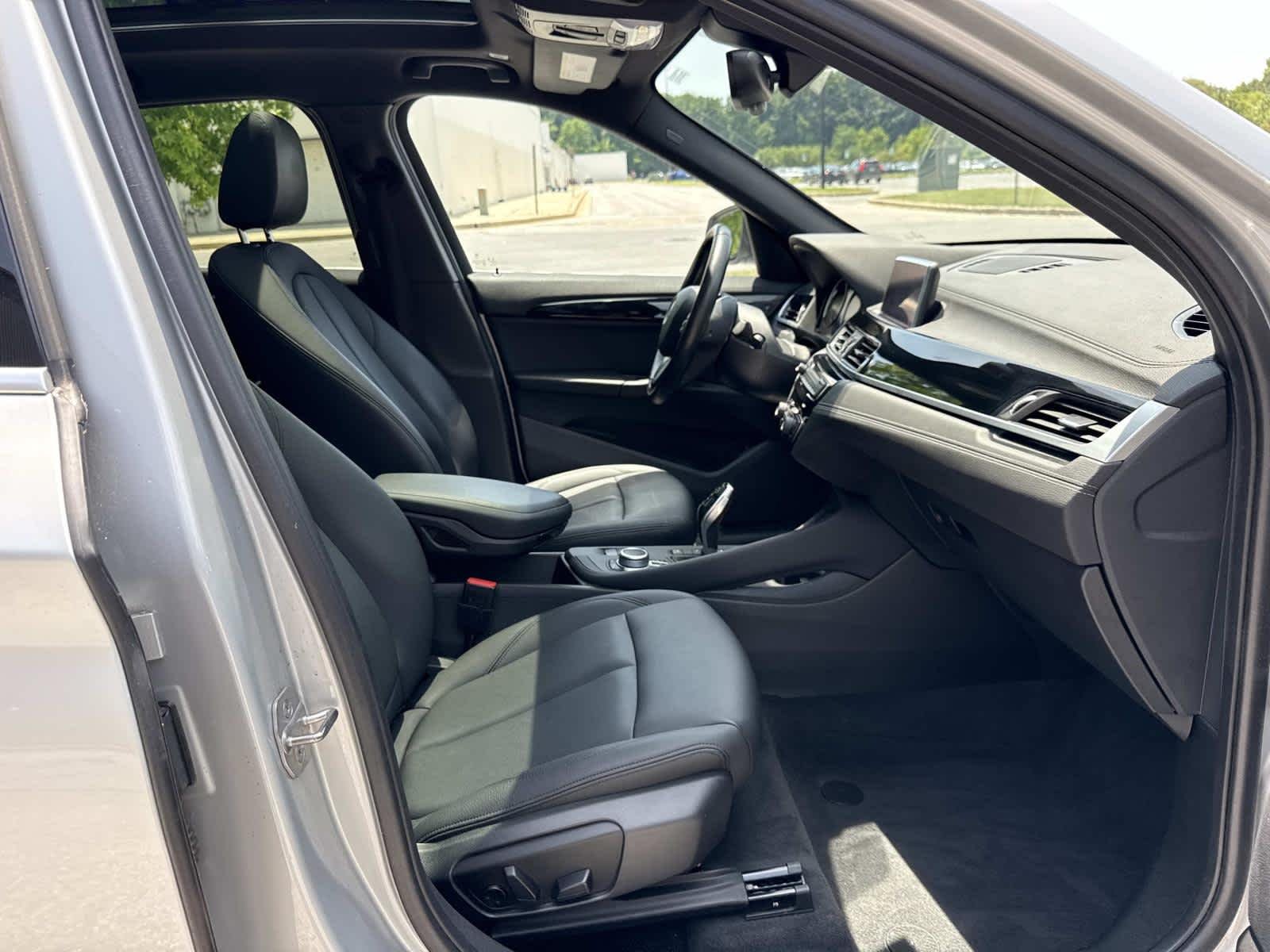 Used 2021 Glacier Silver Metallic BMW xDrive28i image 16