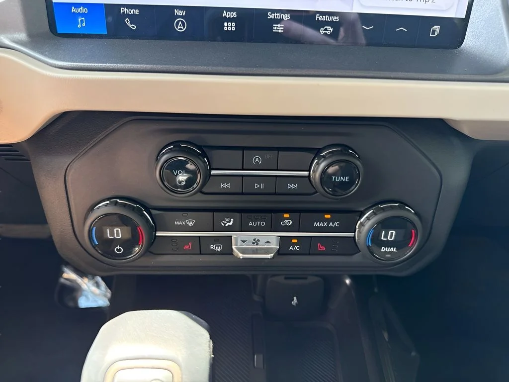 Used 2025 White Ford Big Bend image 29