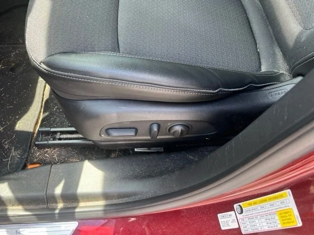 Used 2023  Buick Select image 30