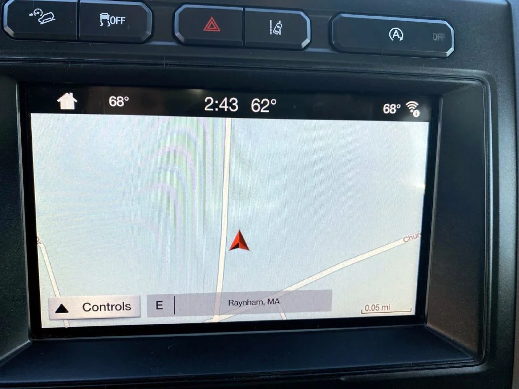 Used 2018 Shadow Black Ford Limited image 14