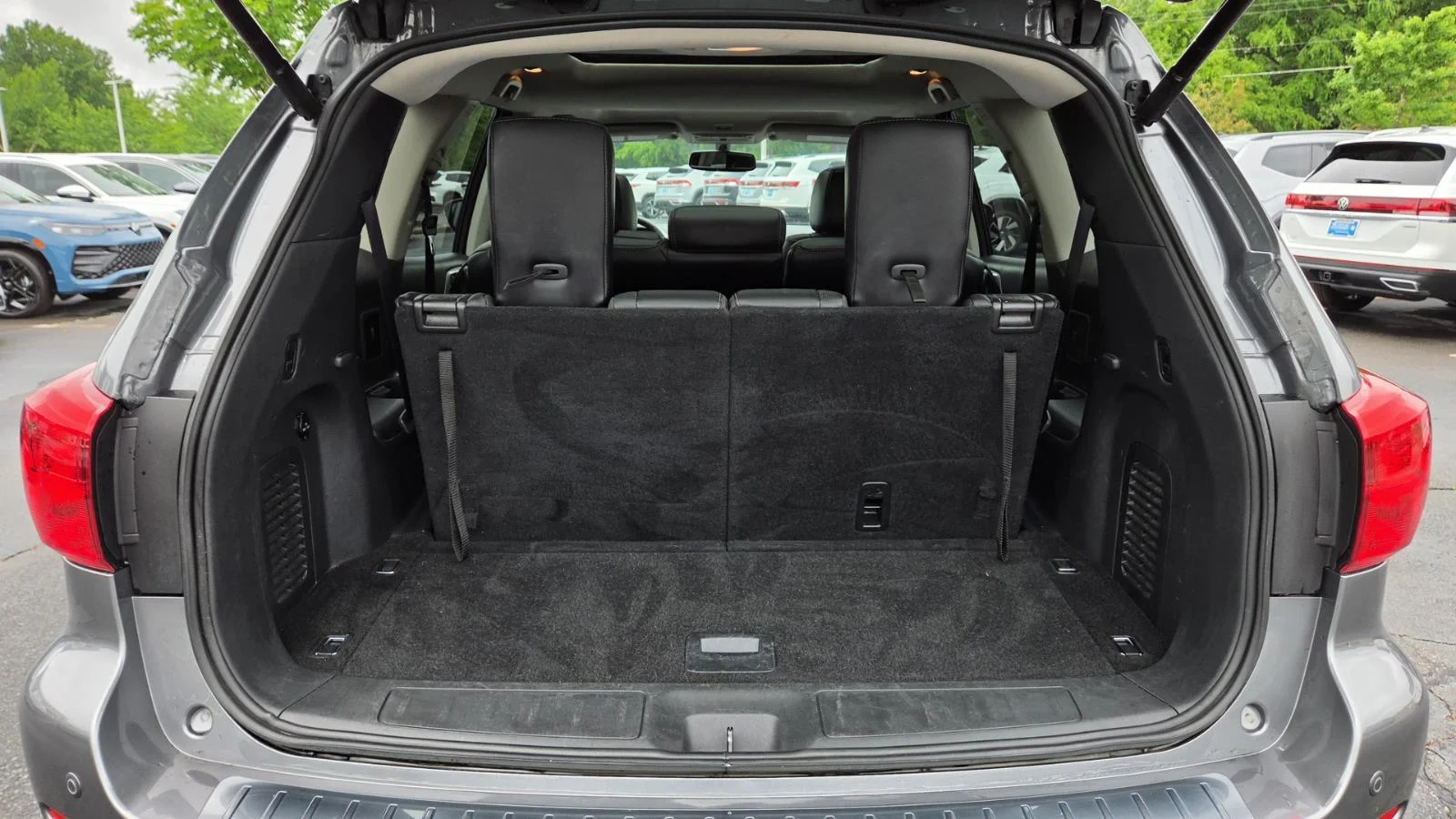 Used 2018 Gun Metallic Nissan Platinum image 57