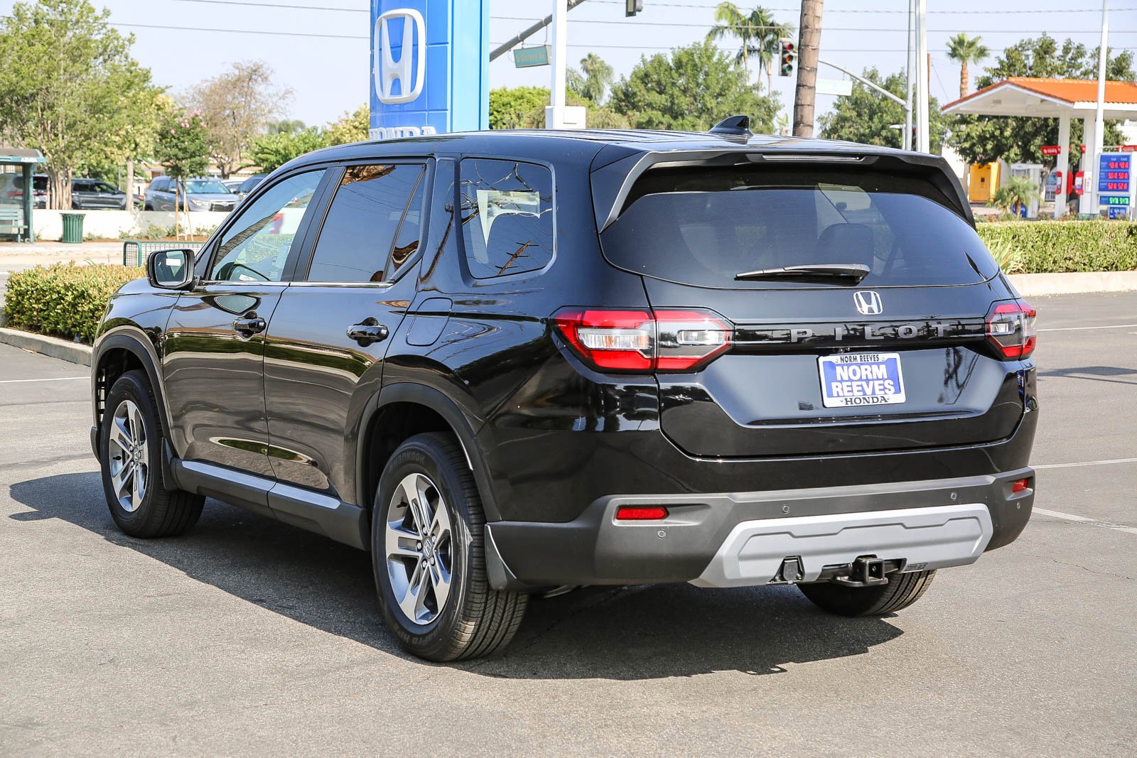 2025 Honda Pilot EX-L - Photo 6