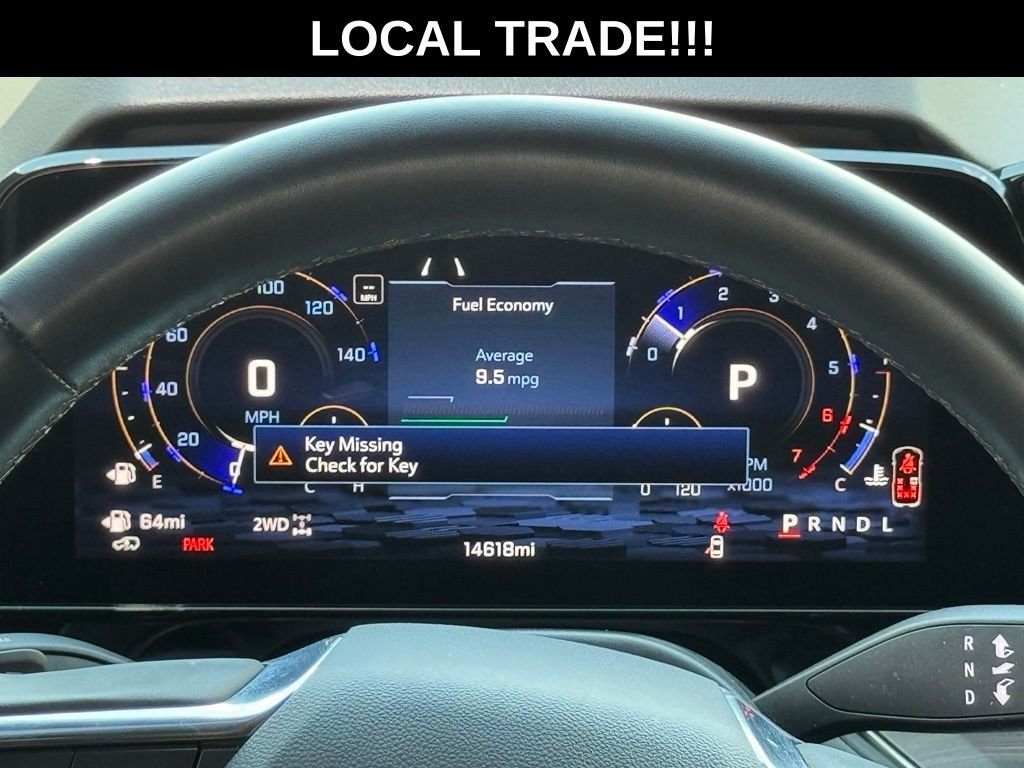 Used 2025 Gray Chevrolet Z71 image 3