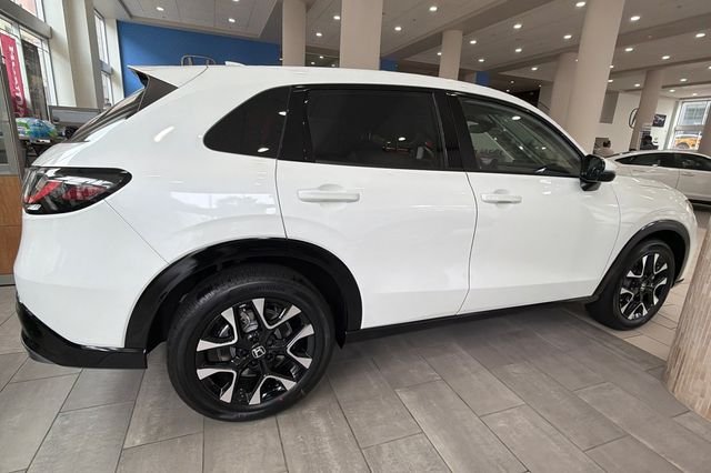 New 2027 Platinum White Pearl Honda EX-L image 3