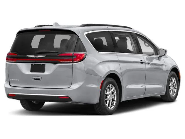Used 2022 Silver Mist Clearcoat Chrysler Touring L image 2