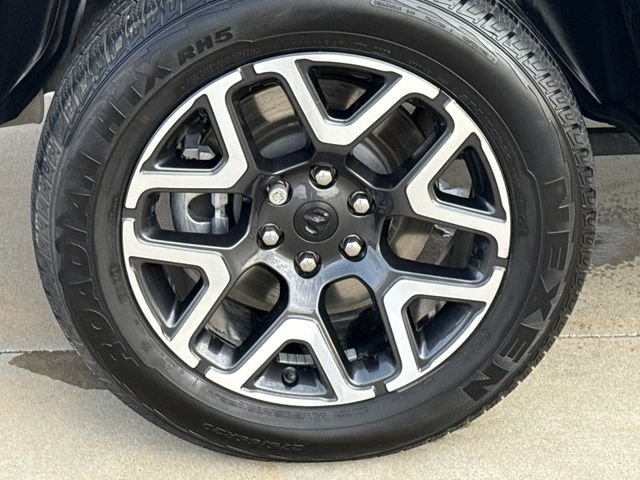Used 2025 Silver Ram Laramie image 10
