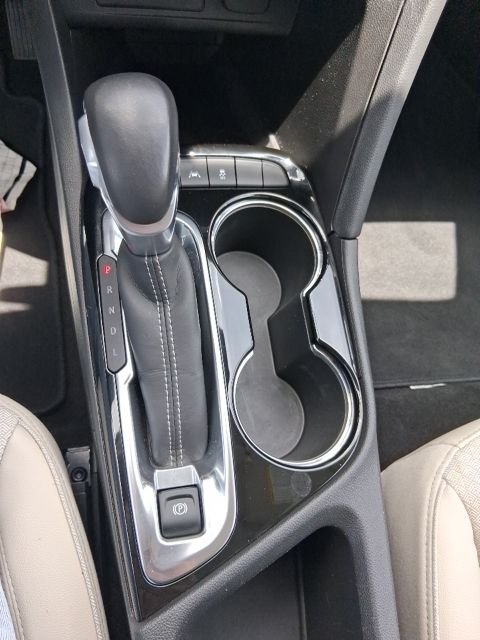 Used 2022 White Buick Select image 13