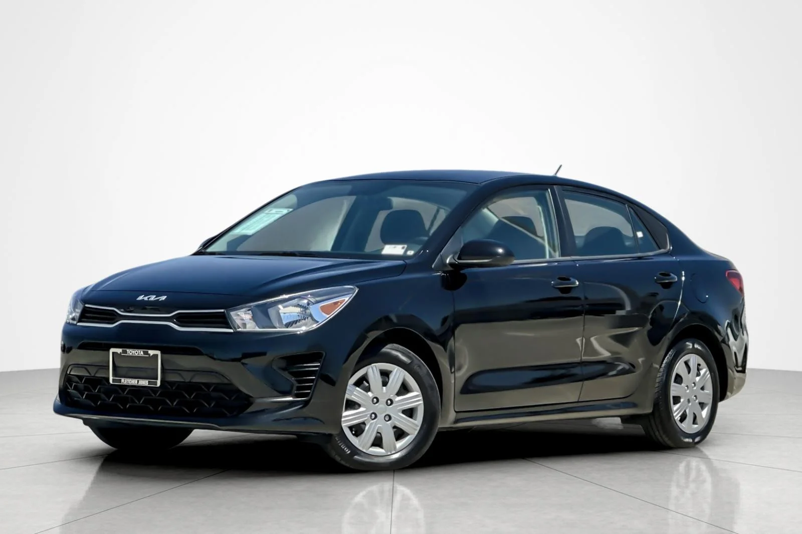 Used 2022 BLACK Kia LX image 1
