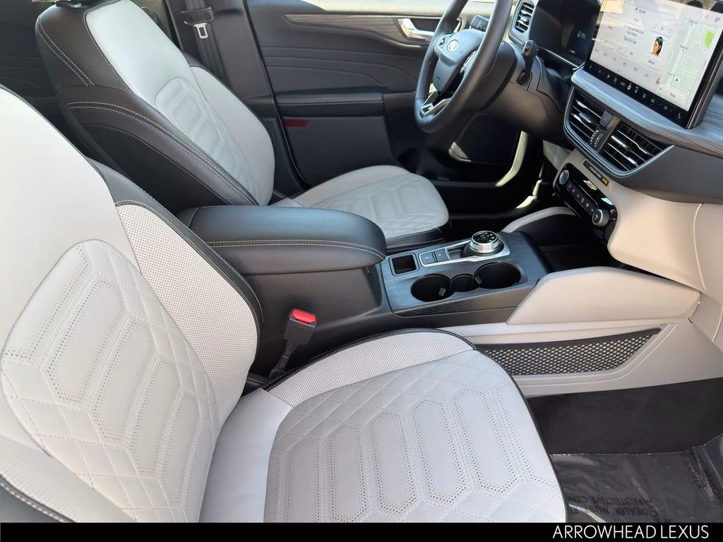Used 2023 White Ford Platinum image 12