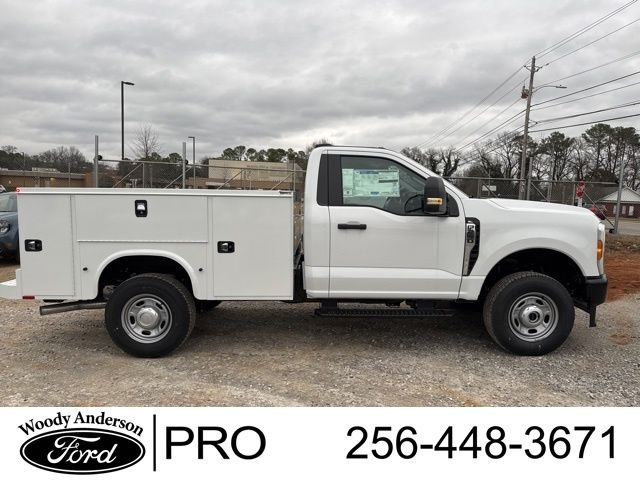 New 2026 Oxford White Ford XL image 6