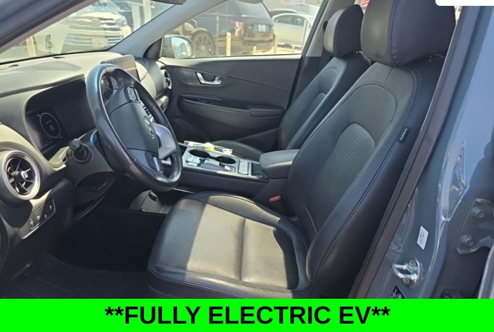 Used 2022 Green Hyundai Limited image 10