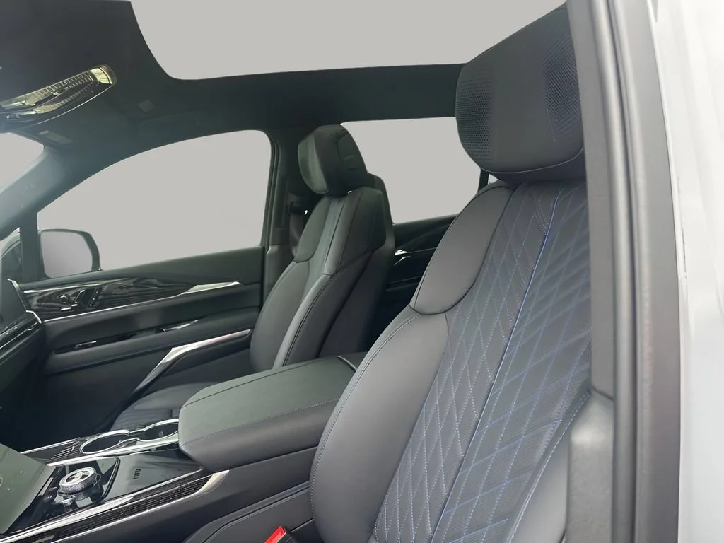 2026 Cadillac Escalade IQ Luxury - Photo 28