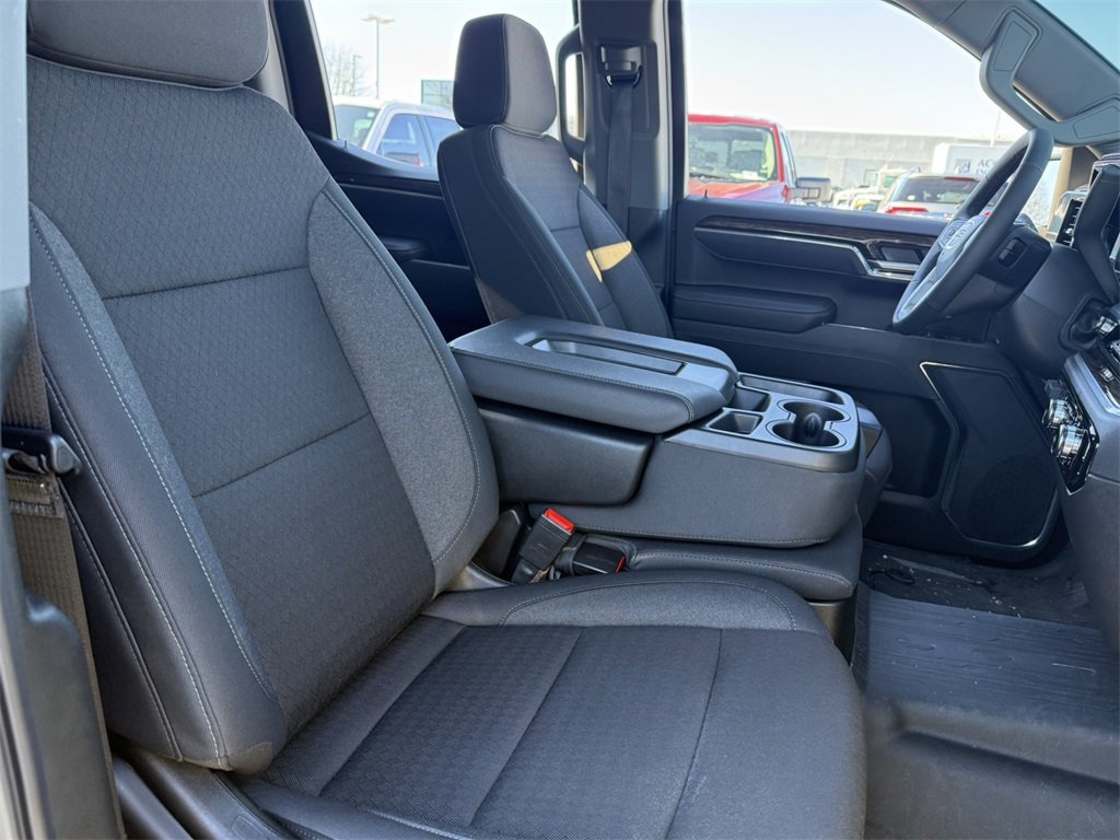 2025 GMC SIERRA - Image 36