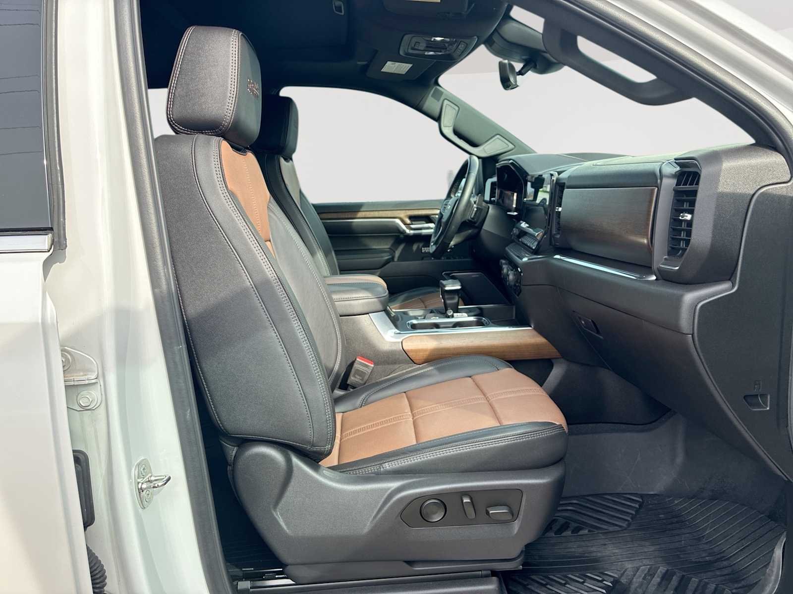 2023 Chevrolet Silverado 1500 High Country - Photo 29